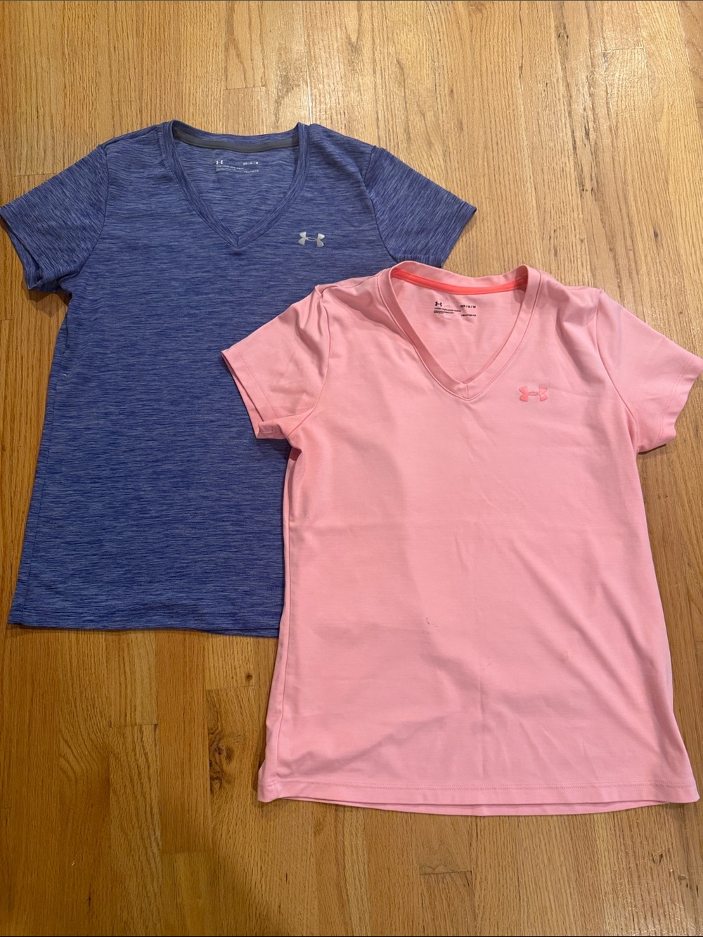 Under Armour Women’s Loose Fit V-Neck Performance Heat Gear Tees - Blue & Peach